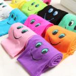 Violette Emoji Smiley Gemusterte Kinderstrumpfhosen aus Samt für Mädchen für den für den Herbst 