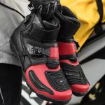 Rote Herrenmotorradstiefel & Herrenbikerstiefel mit Schnalle aus Leder rutschfest für den für den Sommer 