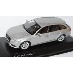 Silberne Audi A4 Modellautos & Spielzeugautos 