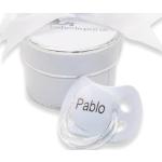BebeDeParis Personalisierte Schnuller mit Babynamen, BPA-freier, 0-6 Monate, mit Schutzkappe, Weib. Wertvolles personalisiertes Geschenk zur Geburt. Präsentiert in einer sehr eleganten Schachtel.