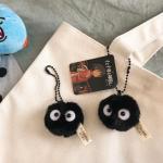 Beliebte Totoro Ghibli-Produkte: Spirited Away Plüschtiere, Staub-Sprite-Schlüsselanhänger
