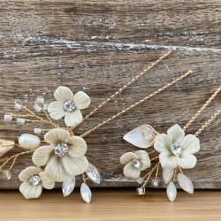 Bella | Braut Haarnadeln Gold Tonblüten Kopfschmuck Perlen Florales Haarstück