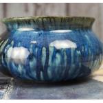 Blaue Pflanzschalen aus Keramik 
