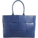 Reduzierte Blaue BOTTEGA VENETA Lederhandtaschen aus Leder für Damen medium 