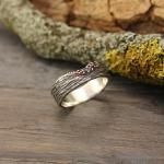Silberne Holzringe glänzend aus Massivholz mit Granat für Herren 11-teilig 