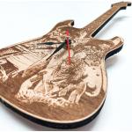 Eddie Van Halen Ver2 Inspirierte Holzgitarre Wanduhr