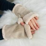 Sandfarbene Elegante Fingerlose Handschuhe & Halbfinger-Handschuhe aus Veloursleder für Damen für den für den Winter 