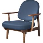 Hellblaue Fritz Hansen Loungestühle gebeizt aus Nussbaum mit Armlehne Breite 0-50cm, Höhe 0-50cm, Tiefe 0-50cm 