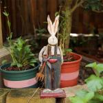 Bunte Rustikale 26 cm Hasen-Gartenfiguren 