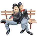 Gartendeko Stan Laurel und Oliver Hardy Dick und Doof auf Bank, 55 cm, wetterfeste Gartenfigur aus Kunstharz