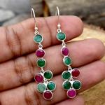 Smaragdgrüne Boho Runde Hippie Ohrringe mit Rubin handgemacht für Damen 