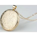 Silberne Antike Runde Foto Medaillons glänzend aus Kunststoff für Damen zum Valentinstag 