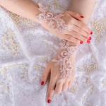 Pinke Fingerlose Handschuhe & Halbfinger-Handschuhe aus Spitze für Damen für die Braut 