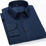 Royalblaue Gestreifte Business Langärmelige Button Down Kragen Herrenlangarmhemden aus Polyester Größe XL 
