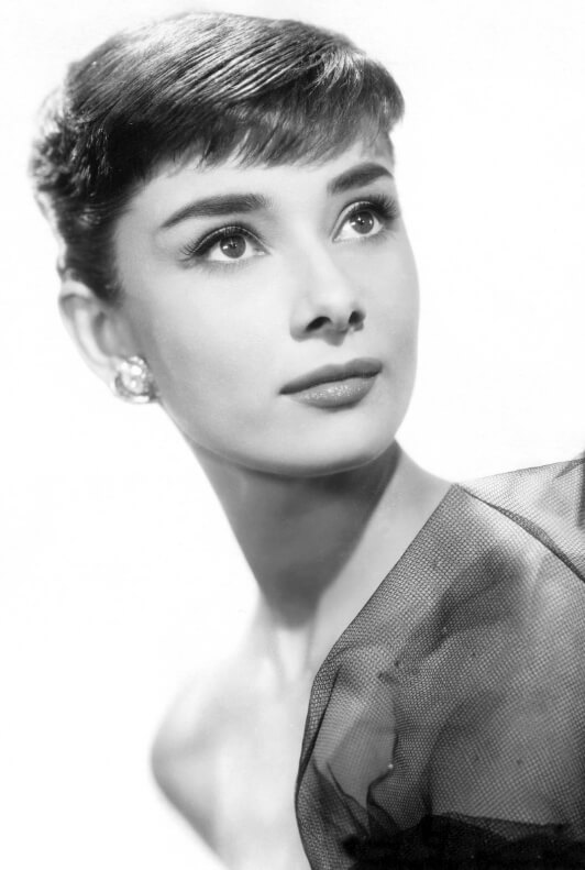 Schwarzweiß-Foto von Audrey Hepburn