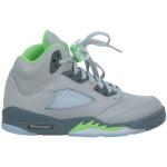 Hellgraue Nike Jordan High Top Sneaker & Sneaker Boots mit Schnürsenkel Gefüttert für Kinder Größe 35,5 für den für den Winter 