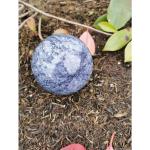 Blaue Gartenkugeln aus Edelstahl 