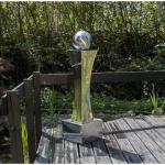 Silberne Gartenbrunnen & Springbrunnen aus Edelstahl LED beleuchtet 