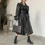 Schwarze Streetwear Wasserdichte Regenmäntel aus Veloursleder Handwäsche für Damen Größe L für den für den Herbst 