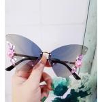 Violette Schmetterling Sonnenbrillen aus Polycarbonat für Damen 