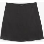 Schwarze Monki Mini Slip Skirts & Satinröcke mit Reißverschluss aus Satin für Damen Größe XS 