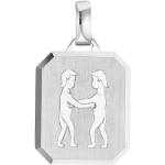 Silberne Amor Kettenanhänger aus Silber personalisiert für Damen 