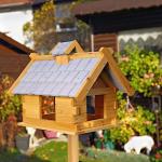 Reduzierte Graue Mucola Vogelhäuser mit Ständer aus Holz 