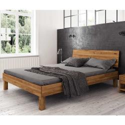 Niedriges Bett aus Wildeiche Massivholz modern