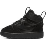 Schwarze Nike Court Borough High Top Sneaker & Sneaker Boots mit Klettverschluss aus Leder isoliert für Babys Größe 25 