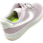 Violette Nike Air Force 1 '07 Damensportschuhe Größe 39,5 