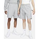 Reduzierte Graue Nike Swoosh Herrenshorts mit Basketball-Motiv mit Reißverschluss aus Fleece Größe S 
