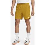 NikeCourt Dri-FIT Advantage Herren-Tennisshorts (ca. 18 cm) - Braun