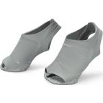 Graue Nike Dri-Fit Damensneakersocken & Damenfüßlinge aus Nylon 