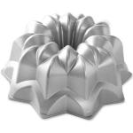 Silberne Nordic Ware Gugelhupfformen aus Aluminium 