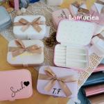 Pinke Schmuckschatullen aus Kunstleder personalisiert für Damen 