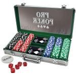 Piatnik Pokerkoffer 7903, 300 Chips, Aluminium-Koffer, 2 Decks, Dealer Button, Würfel