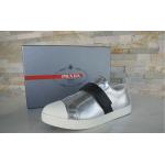 Silberne Prada Slip-on Sneaker ohne Verschluss aus Leder für Damen Größe 36,5 