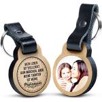 Premium „Mein Leben ist vielleicht kein Märchen“ - Foto-Schlüsselanhänger aus Eichenholz mit Gravur und kratzfestem Foto in Farbe - personalisierte Geschenkidee für Muttertag, Vatertag