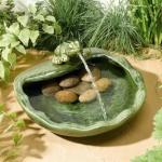 Grüne Primrose Gartenbrunnen & Springbrunnen aus Keramik Solar 