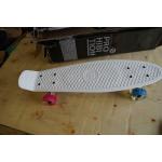 Prohibition Skateboard Retro Plastic W/Lumina Wheels White 22.5, MKGPRZ2201L