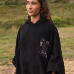 Schwarze Soöruz Ponchos mit Kapuze aus Polyester für Damen Größe L 