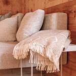 Hellbraune Ethno Nachhaltige Kuscheldecken & Wohndecken aus Wolle schmutzabweisend 130x220 für den für den Winter 