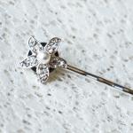 Silberner Brauthaarschmuck mit Perlen aus Kristall mit Strass für die Braut 