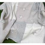 Offwhitefarbene Sterne Clayre & Eef Patchwork Patchwork Tagesdecken aus Baumwolle 260x260 