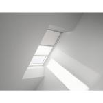Weiße VELUX Dachfensterplissees aus Aluminium lichtdurchlässig 