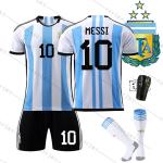 Weltmeisterschaft Argentinien Fußballtrikot Set Nr. 10 Messi mit Stutzen und Schienbeinschützern Größe 18